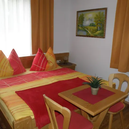 Gaestehaus Am Walde - Familie Troller Affittacamere