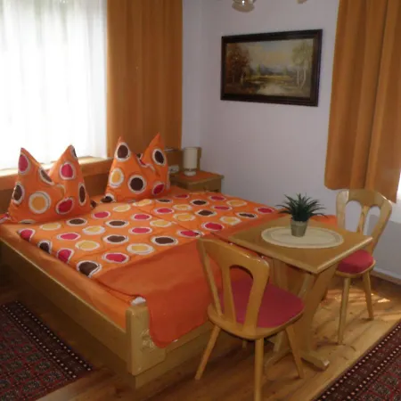 Maison d'hôtes Gaestehaus Am Walde - Familie Troller Ledenitzen