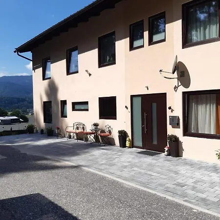 Gaestehaus Am Walde - Familie Troller Konukevi 3*