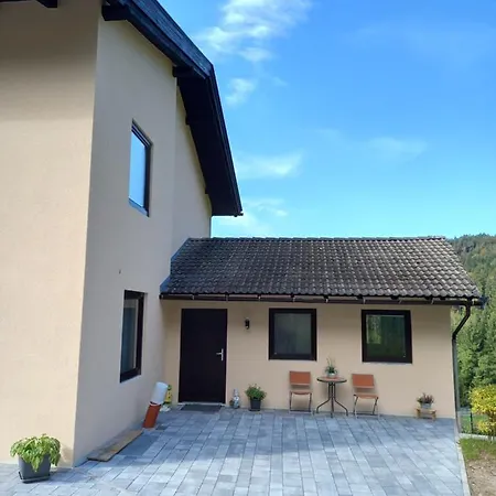 Gaestehaus Am Walde - Familie Troller Ledenitzen